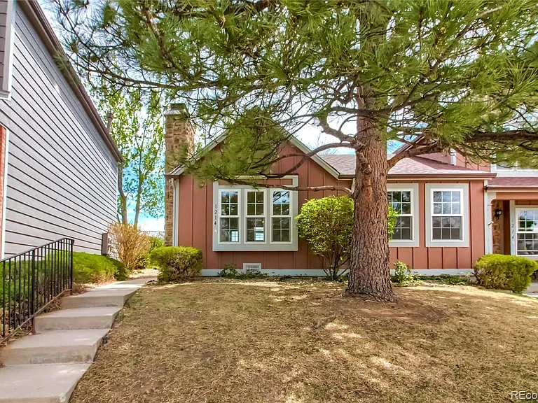 1214 Flower Drive, Unit B