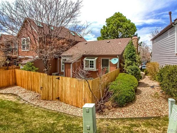 1214 Flower Drive, Unit B